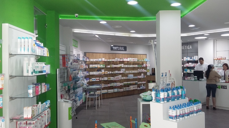 Reforma de Farmacias en Valencia 6